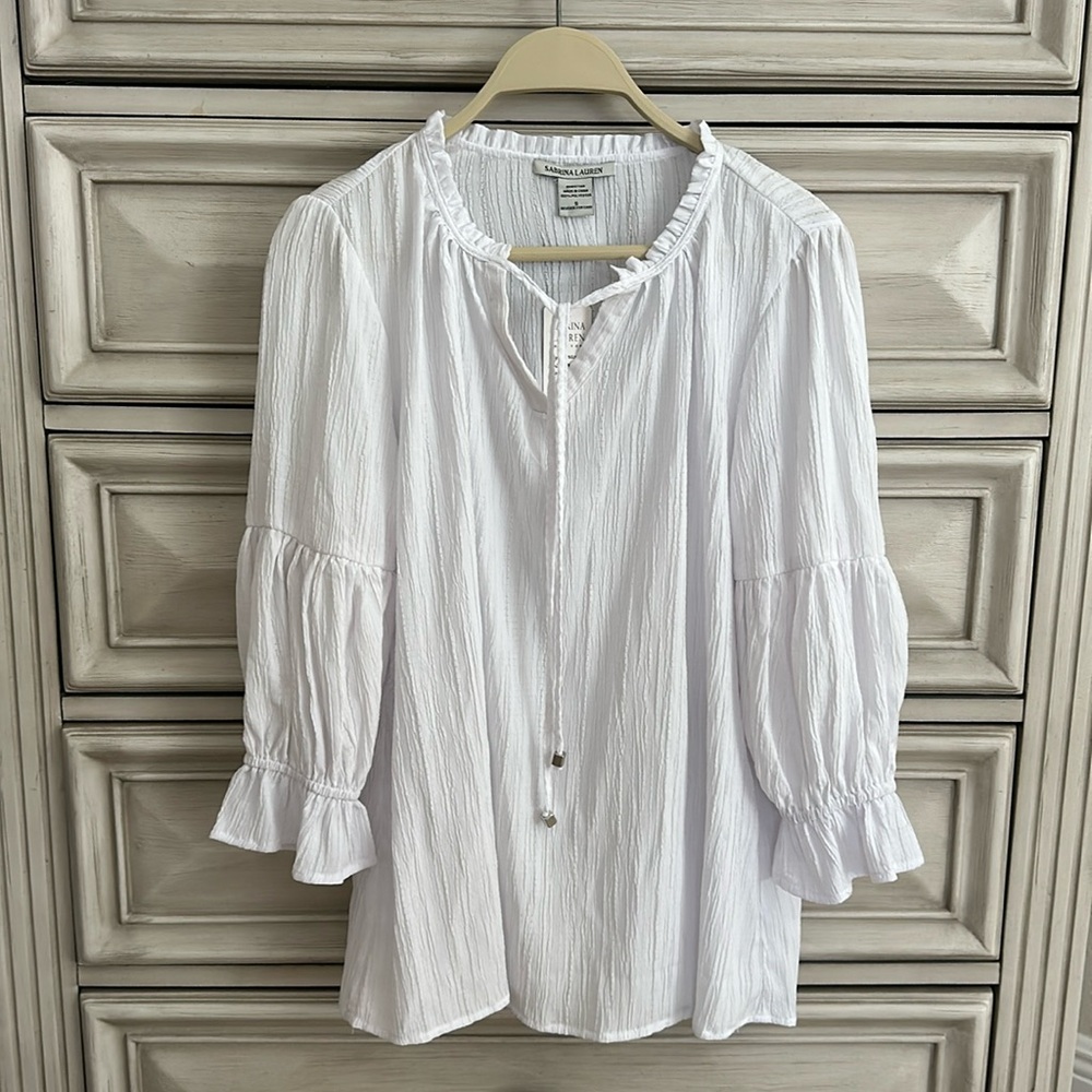 Beautiful Sabrina Lauren blouse🤩